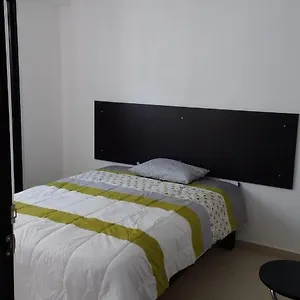 Casa Zona Iteso, Expo, Plaza Del Sol, 4 8 Huespedes / Compartida Pensión Palomar